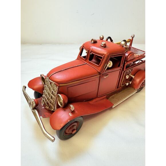 Metal Art 1930’s Fire Fighter Pumper Truck Home Decor - Picture 11 of 16